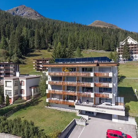 2br With Parking & Large Private Balcony Apartment Davos